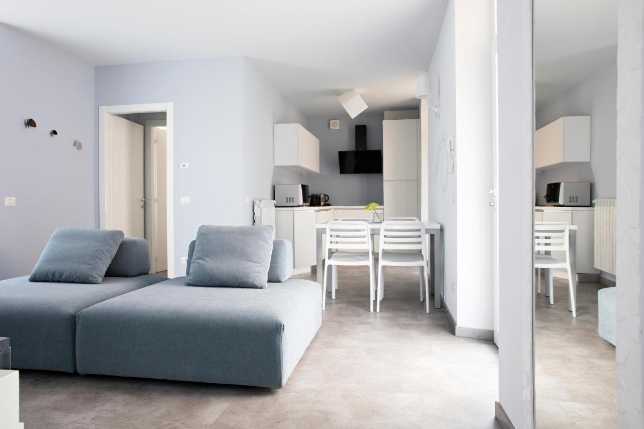 לואינו Charming Moment Di Villa Porta - Residenza Porto Vecchio מראה חיצוני תמונה