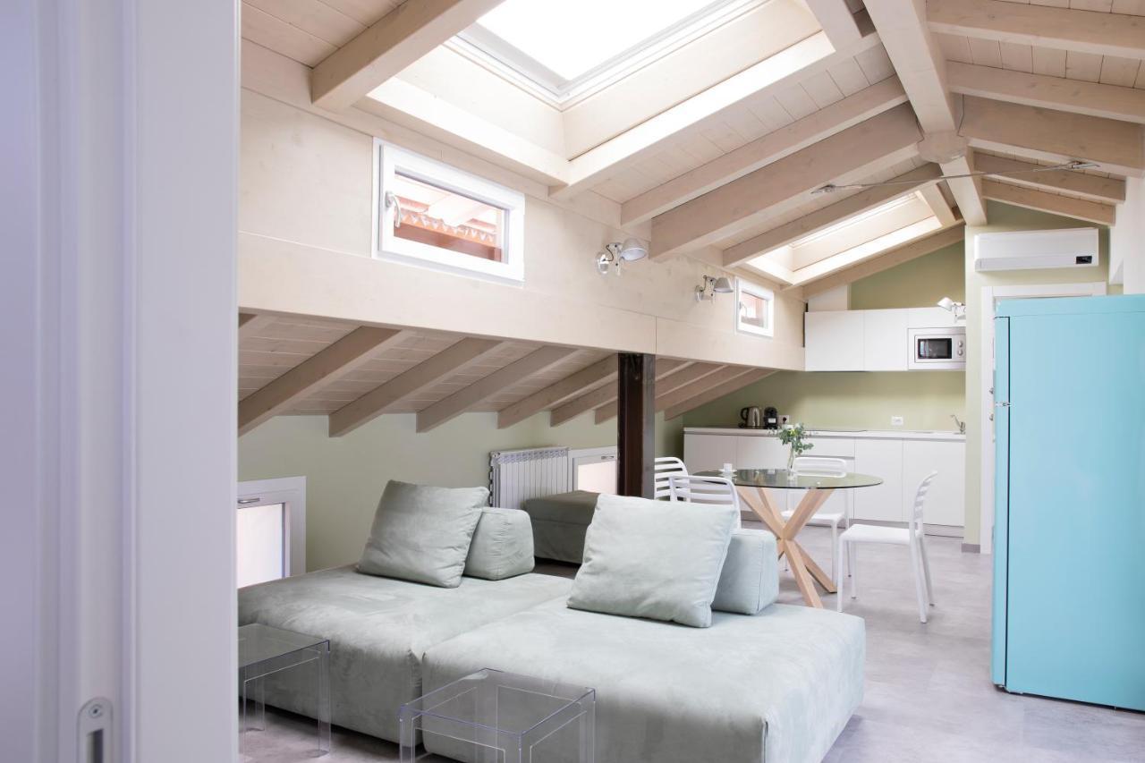 לואינו Charming Moment Di Villa Porta - Residenza Porto Vecchio מראה חיצוני תמונה